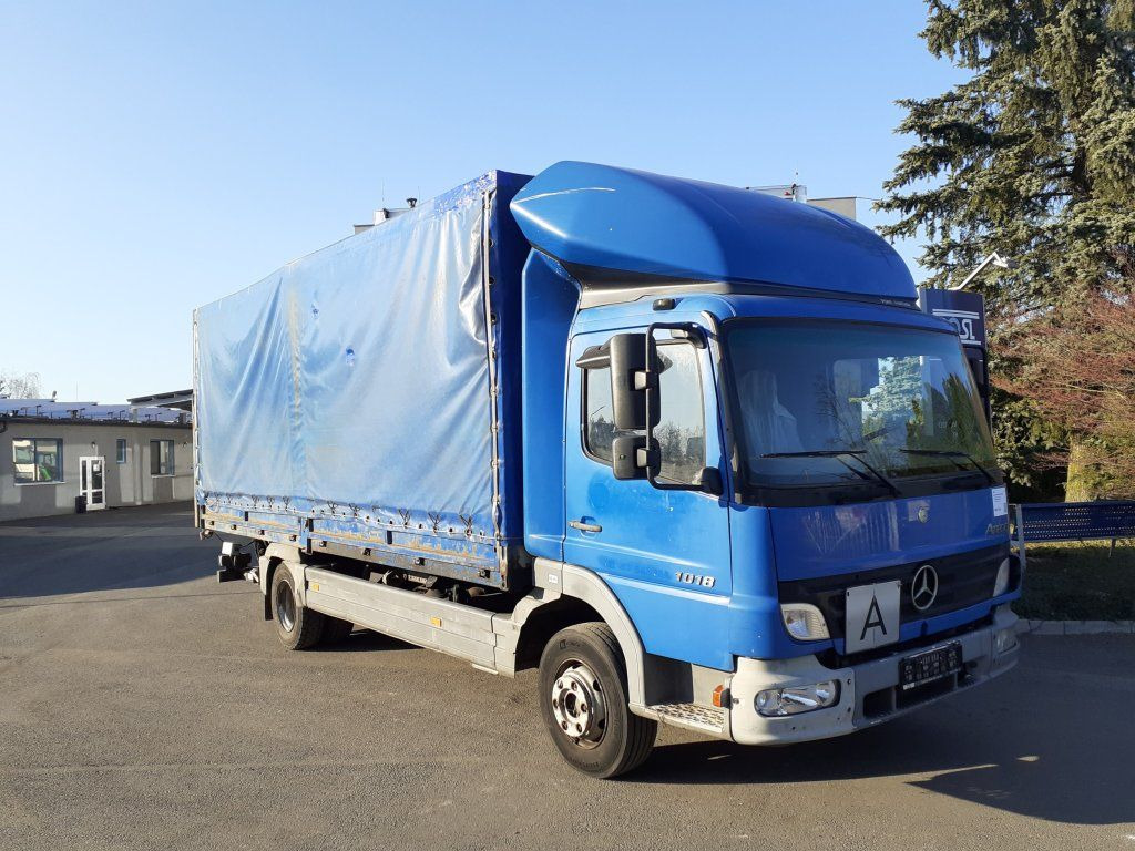 Mercedes-Benz 1018 Atego EURO 3 - Schuifzeilen vrachtwagen: afbeelding 2 Mercedes-Benz 1018 Atego EURO 3 - Schuifzeilen vrachtwagen: afbeelding 2