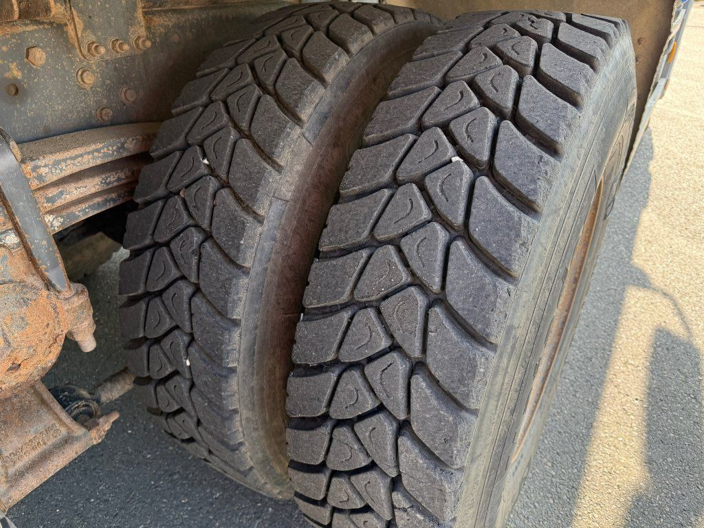 Kipper vrachtwagen Mercedes-Benz 2641 Actros 6x4 EURO 4: afbeelding 10