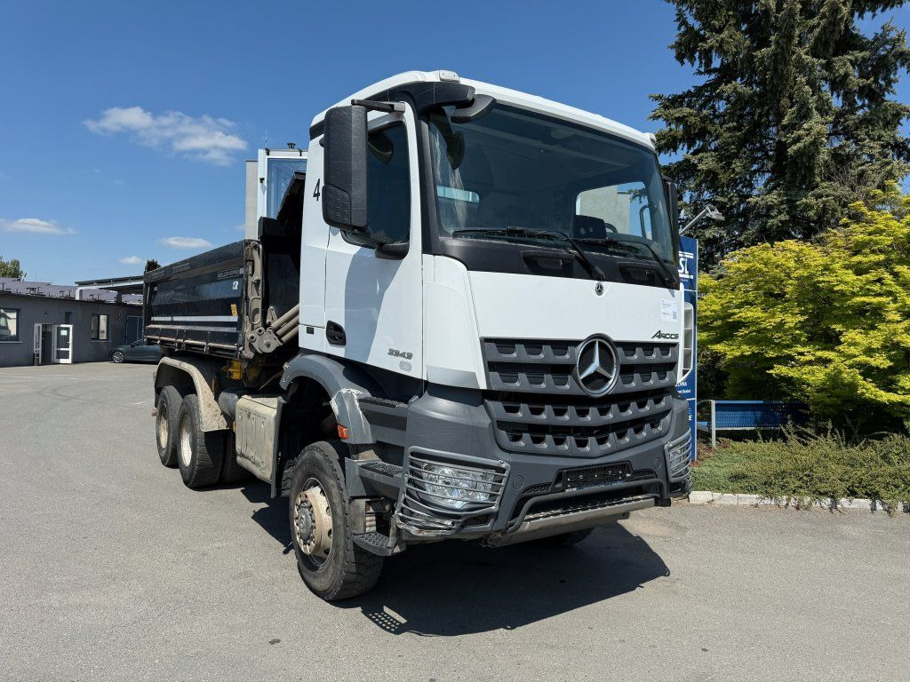 Mercedes-Benz 3343 Arocs 6x6 S3 EURO 6 - Kipper vrachtwagen: afbeelding 3 Mercedes-Benz 3343 Arocs 6x6 S3 EURO 6 - Kipper vrachtwagen: afbeelding 3