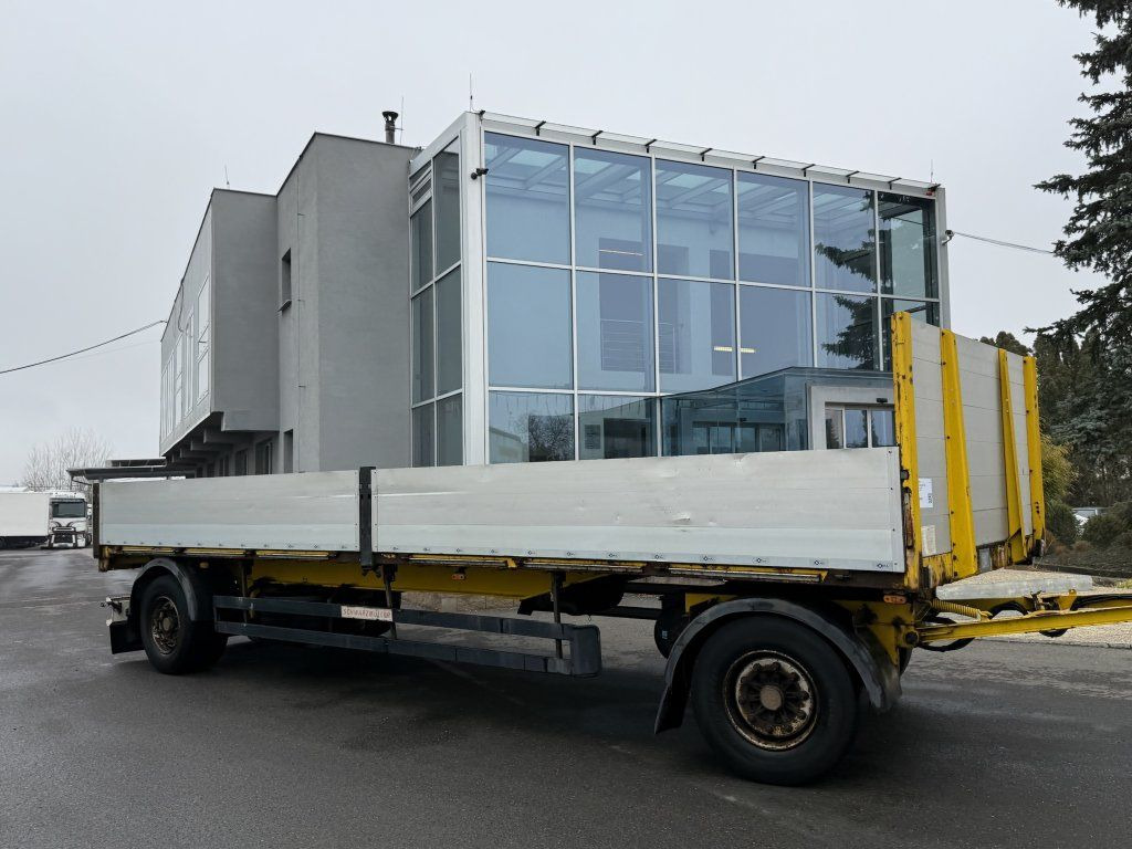 Schwarzmüller PA 2/E - Open/ Plateau aanhangwagen: afbeelding 3 Schwarzmüller PA 2/E - Open/ Plateau aanhangwagen: afbeelding 3