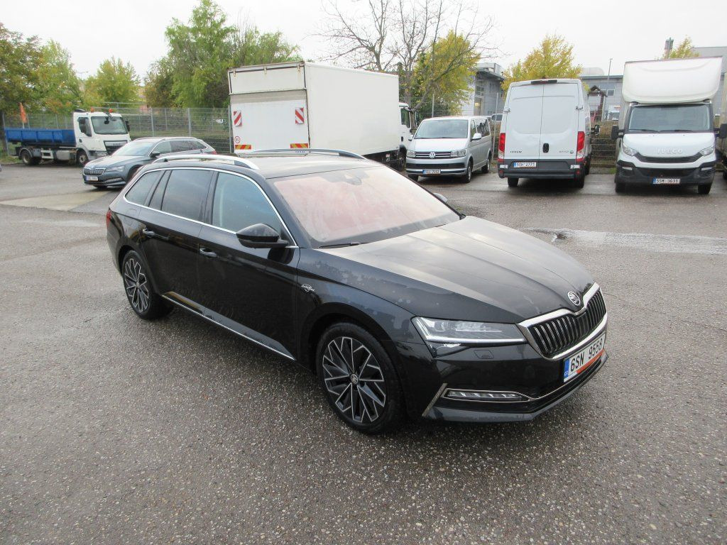 Skoda 2.0 Tdi L&K 4x4 - Stationwagen: afbeelding 2 Skoda 2.0 Tdi L&K 4x4 - Stationwagen: afbeelding 2