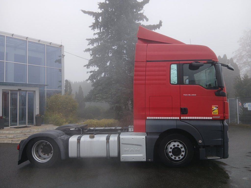 MAN TGX18.460 EURO 6 MEGA/lowdeck NEW TACHO RETARDER - Trekker: afbeelding 4 MAN TGX18.460 EURO 6 MEGA/lowdeck NEW TACHO RETARDER - Trekker: afbeelding 4