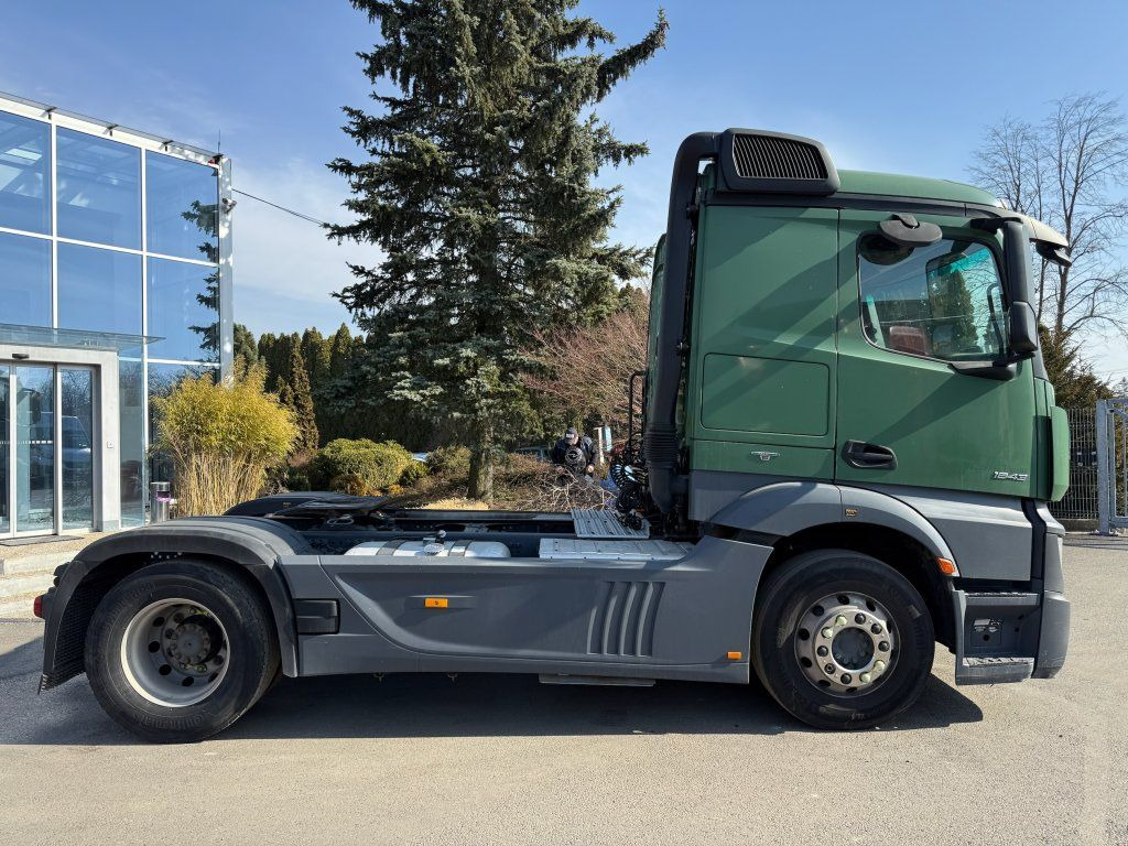 Mercedes-Benz 1843 Actros ADR FL, EX/II, EX/III, AT - Trekker: afbeelding 3 Mercedes-Benz 1843 Actros ADR FL, EX/II, EX/III, AT - Trekker: afbeelding 3