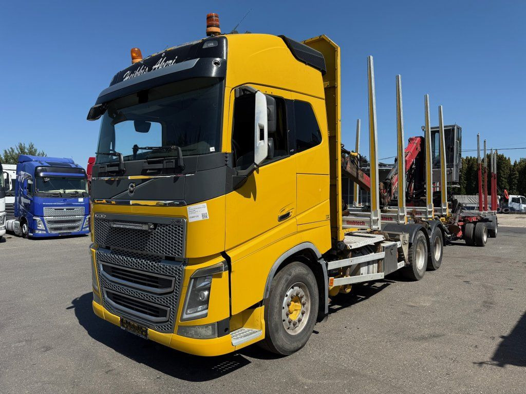 Volvo FH 16 750 6x4 + Fliegl - Houttransport, Kraanwagen: afbeelding 3 Volvo FH 16 750 6x4 + Fliegl - Houttransport, Kraanwagen: afbeelding 3