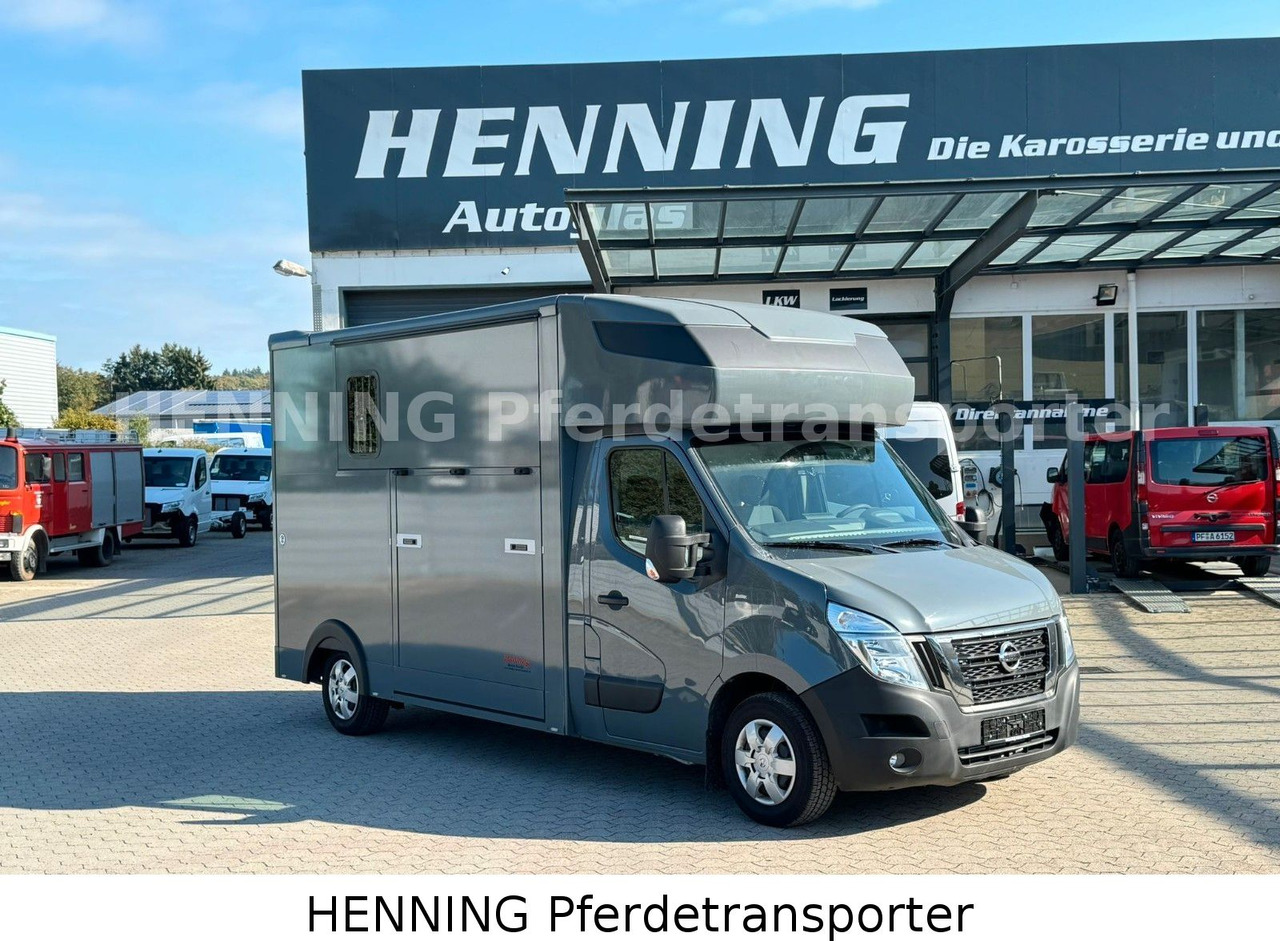 Nissan Interstar 3 - Sitzer - Veewagen vrachtwagen: afbeelding 1 Nissan Interstar 3 - Sitzer - Veewagen vrachtwagen: afbeelding 1