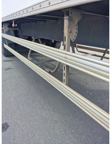 Fruehauf - Gesloten oplegger: afbeelding 4 Fruehauf - Gesloten oplegger: afbeelding 4