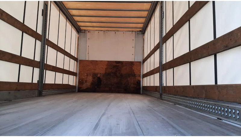 Renault Premium 370 DXI - manual gearbox - Euro 5 - Schuifzeilen vrachtwagen: afbeelding 4 Renault Premium 370 DXI - manual gearbox - Euro 5 - Schuifzeilen vrachtwagen: afbeelding 4