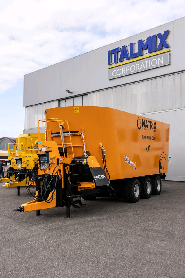ITALMIX MATRIX RADON CUBE - Voermengwagen: afbeelding 1 ITALMIX MATRIX RADON CUBE - Voermengwagen: afbeelding 1