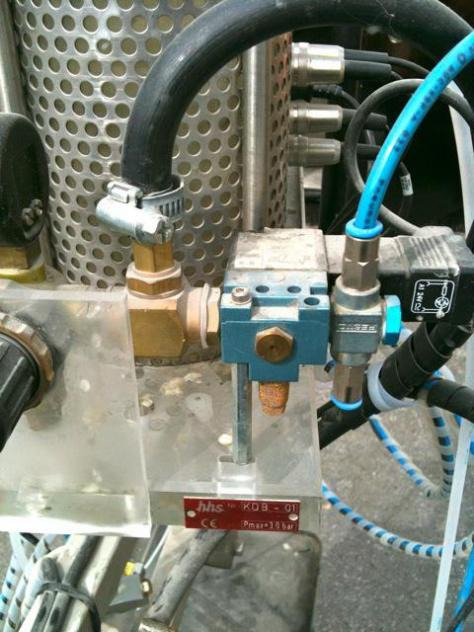 Baumer HHS C-210 2-channel glue application control system - Vouwmachine: afbeelding 4 Baumer HHS C-210 2-channel glue application control system - Vouwmachine: afbeelding 4