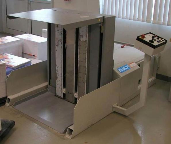 Busch SWH 90 LA pile turner - Drukmachine: afbeelding 1 Busch SWH 90 LA pile turner - Drukmachine: afbeelding 1