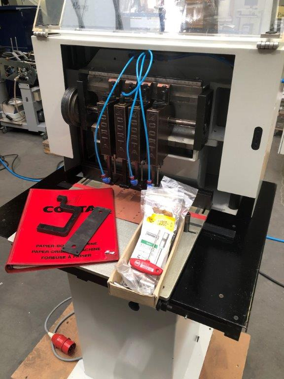 Dürselen Corta PB-04 Four Spindle Paper Drilling Machine - Drukmachine: afbeelding 2 Dürselen Corta PB-04 Four Spindle Paper Drilling Machine - Drukmachine: afbeelding 2