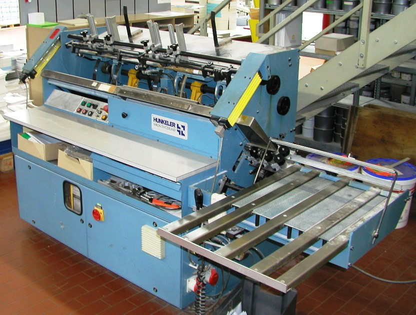 Hunkeler VEA 520 k sheet facing and gluing machine - Inbindmachine: afbeelding 1 Hunkeler VEA 520 k sheet facing and gluing machine - Inbindmachine: afbeelding 1