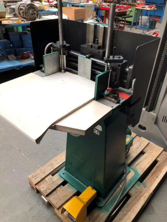 Karl Tränklein EK-D 100 double corner rounding machine - Inbindmachine: afbeelding 1 Karl Tränklein EK-D 100 double corner rounding machine - Inbindmachine: afbeelding 1