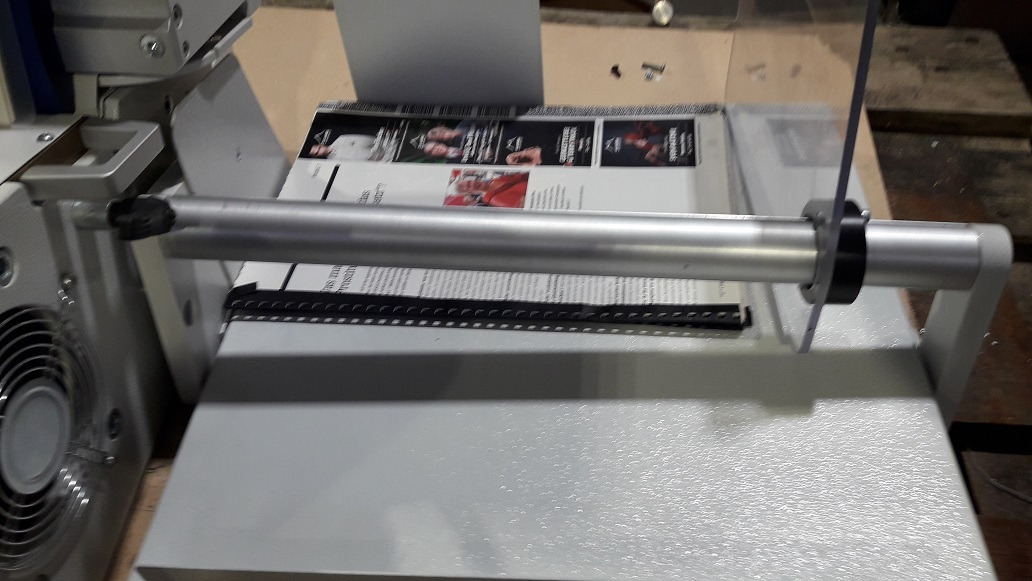 Semi-automatic table punching machine Christian Renz DTP 340 A with calendar tooling - Drukmachine: afbeelding 4 Semi-automatic table punching machine Christian Renz DTP 340 A with calendar tooling - Drukmachine: afbeelding 4