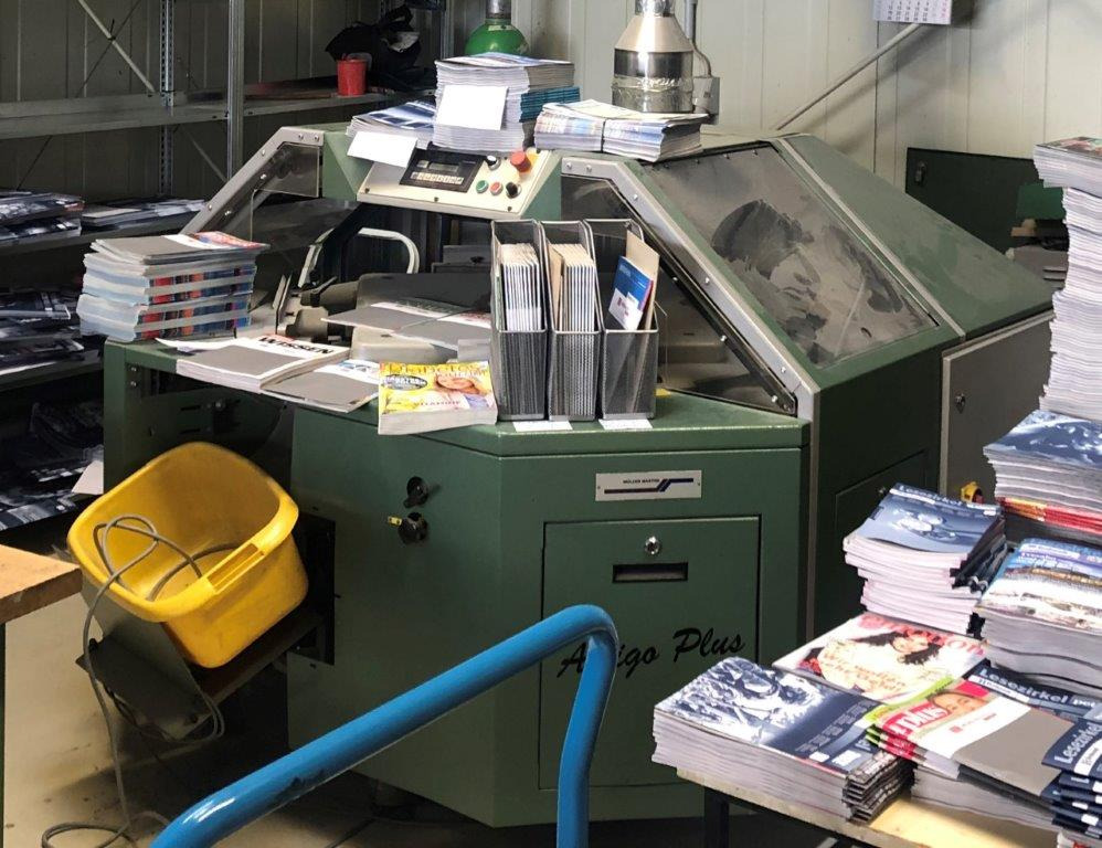 Four clamps Perfect binder Muller Martini Amigo Plus 1580.0410 - Inbindmachine: afbeelding 1 Four clamps Perfect binder Muller Martini Amigo Plus 1580.0410 - Inbindmachine: afbeelding 1