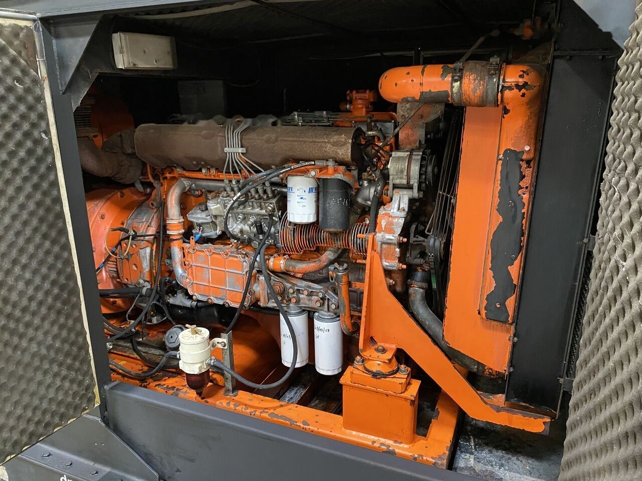 IVECO 250 kVa 8210SRI - Industrie generator: afbeelding 3 IVECO 250 kVa 8210SRI - Industrie generator: afbeelding 3