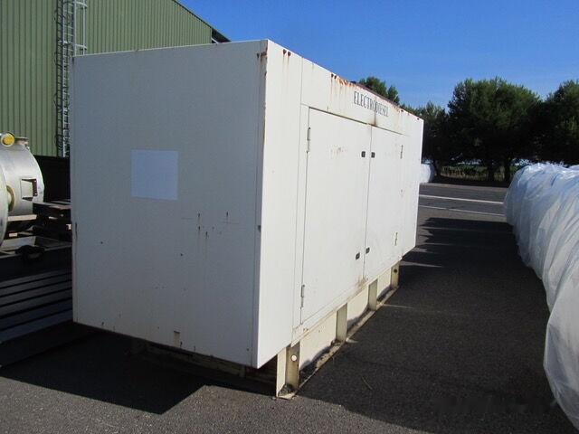 IVECO 250 kVa - Industrie generator: afbeelding 1 IVECO 250 kVa - Industrie generator: afbeelding 1