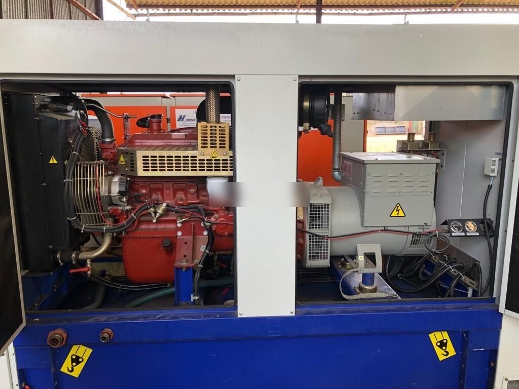IVECO 60 kVa - Industrie generator: afbeelding 2 IVECO 60 kVa - Industrie generator: afbeelding 2