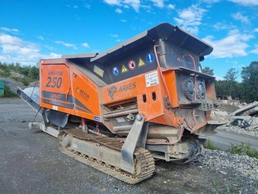 Arjes Impaktor 250 EVO - Breekinstallatie: afbeelding 1 Arjes Impaktor 250 EVO - Breekinstallatie: afbeelding 1