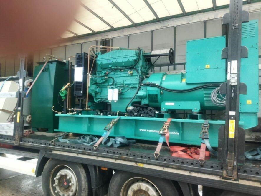 Cummins Generator Cummins C440 D5  - Industrie generator: afbeelding 1 Cummins Generator Cummins C440 D5  - Industrie generator: afbeelding 1