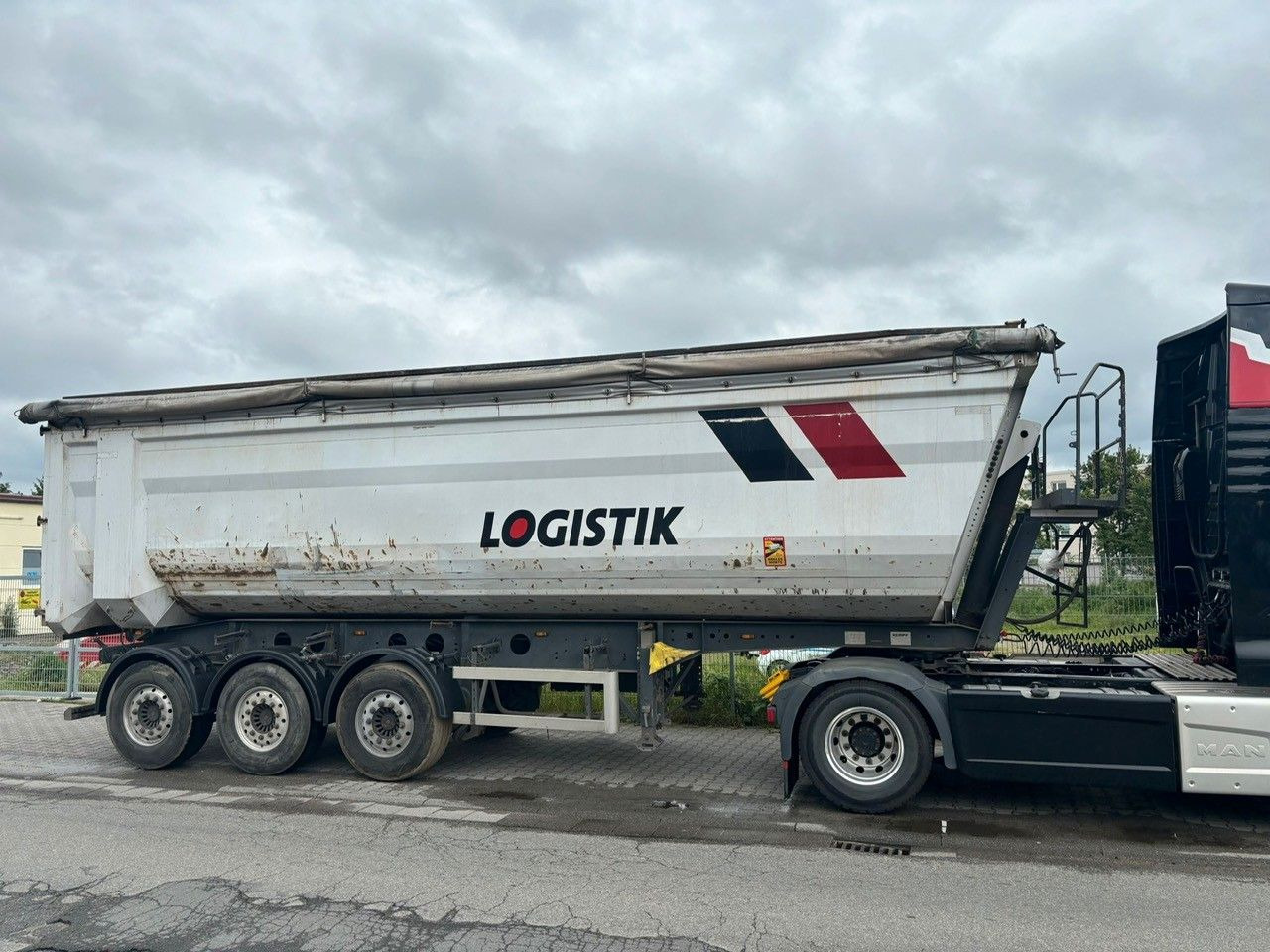 Kempf SKM 35-3 45m³/Stahl /Liftachse/Alufelgen /SAF Kempf SKM 35-3 45m³/Stahl /Liftachse/Alufelgen /SAF - Kipper oplegger: afbeelding 2 Kempf SKM 35-3 45m³/Stahl /Liftachse/Alufelgen /SAF Kempf SKM 35-3 45m³/Stahl /Liftachse/Alufelgen /SAF - Kipper oplegger: afbeelding 2