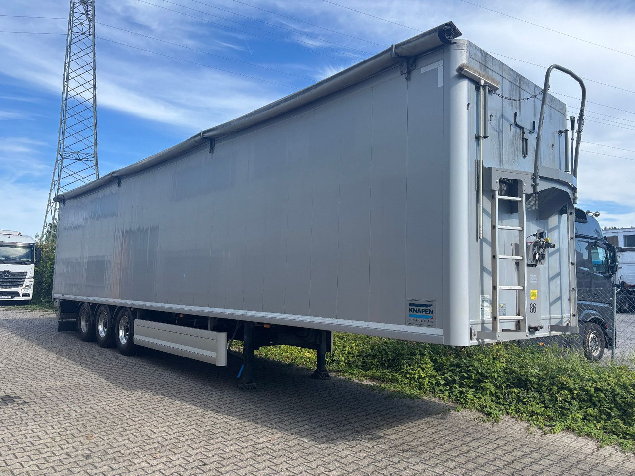 Knapen K200 AluFelg/Kamera/Rollplane/BPW/Luft/Lift - Schuifvloer oplegger: afbeelding 1 Knapen K200 AluFelg/Kamera/Rollplane/BPW/Luft/Lift - Schuifvloer oplegger: afbeelding 1