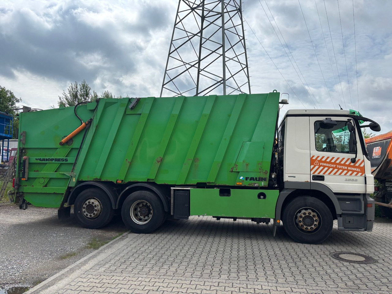 Mercedes-Benz 2532L EU5/Zöller Schüttung/VarioPress/Blatt-Luft - Vuilniswagen: afbeelding 2 Mercedes-Benz 2532L EU5/Zöller Schüttung/VarioPress/Blatt-Luft - Vuilniswagen: afbeelding 2