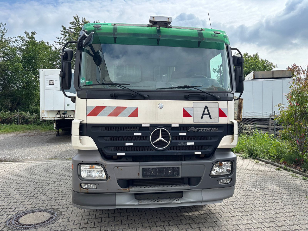 Mercedes-Benz 2532L EU5/Zöller Schüttung/VarioPress/Blatt-Luft - Vuilniswagen: afbeelding 3 Mercedes-Benz 2532L EU5/Zöller Schüttung/VarioPress/Blatt-Luft - Vuilniswagen: afbeelding 3