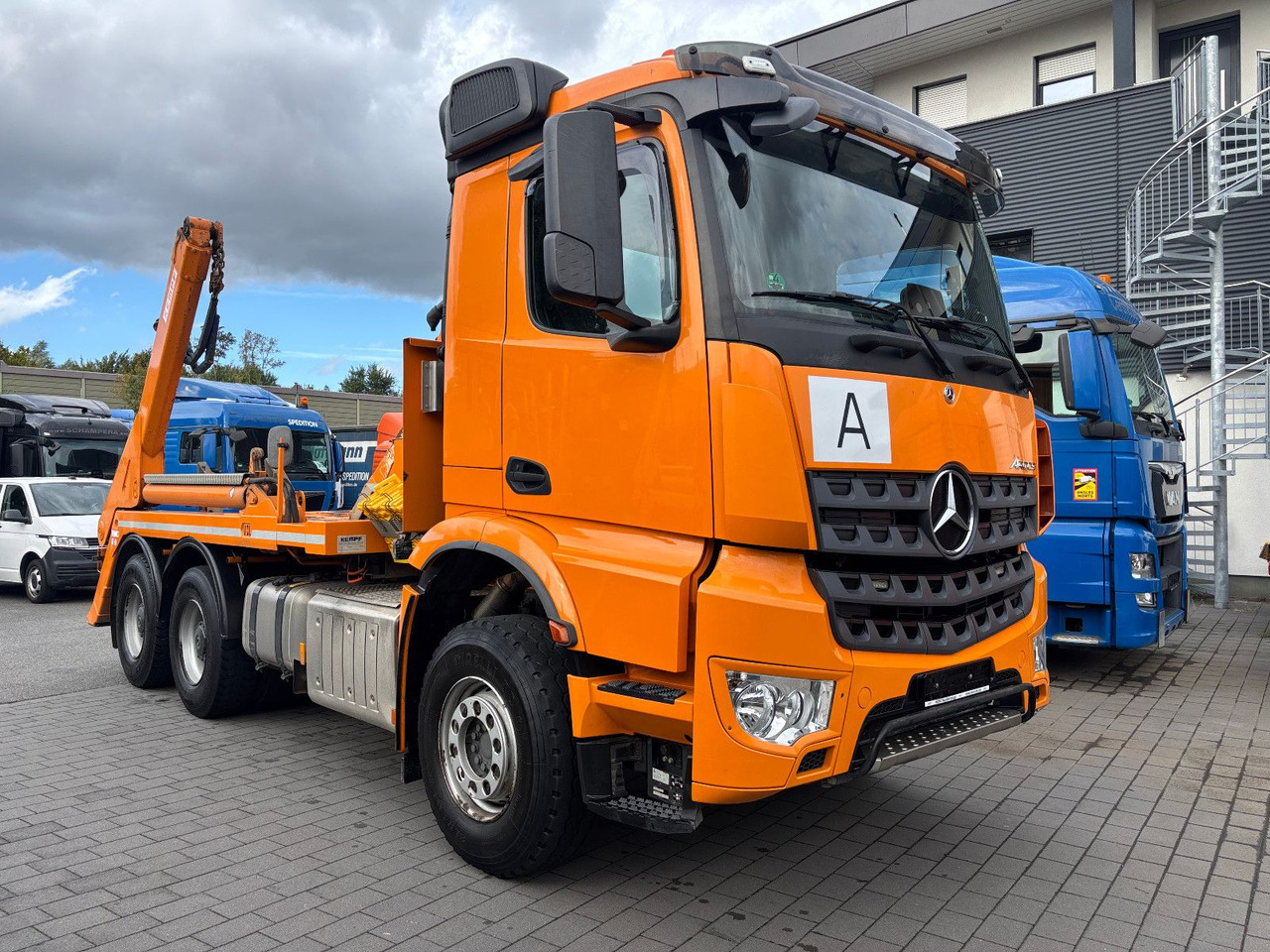 Mercedes-Benz Arocs 2648 6x4/Kempf - Kipper vrachtwagen: afbeelding 2 Mercedes-Benz Arocs 2648 6x4/Kempf - Kipper vrachtwagen: afbeelding 2