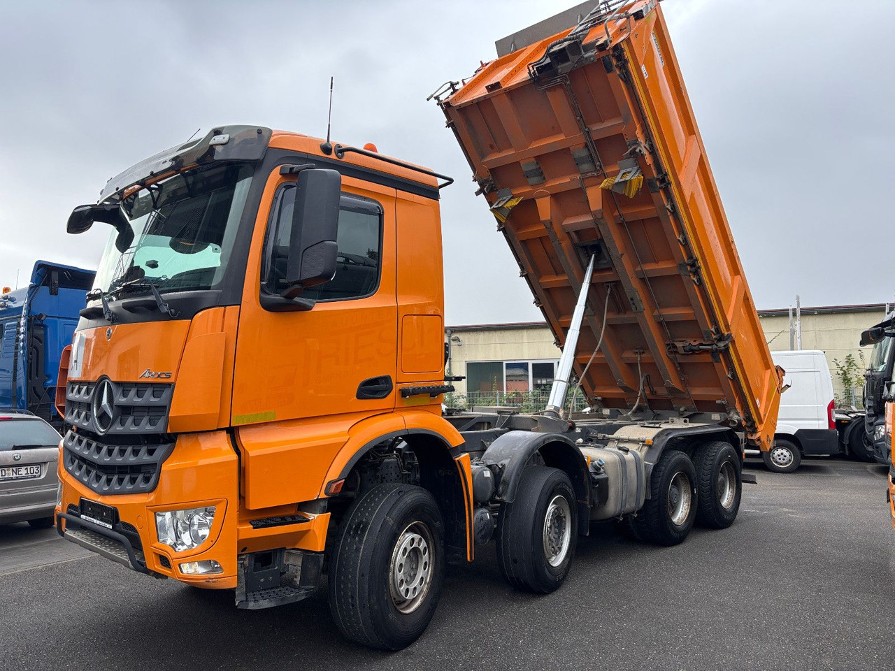 Mercedes-Benz Arocs 3248 8x4 MP5 Bordmatik/Klima/Plane - Kipper vrachtwagen: afbeelding 3 Mercedes-Benz Arocs 3248 8x4 MP5 Bordmatik/Klima/Plane - Kipper vrachtwagen: afbeelding 3