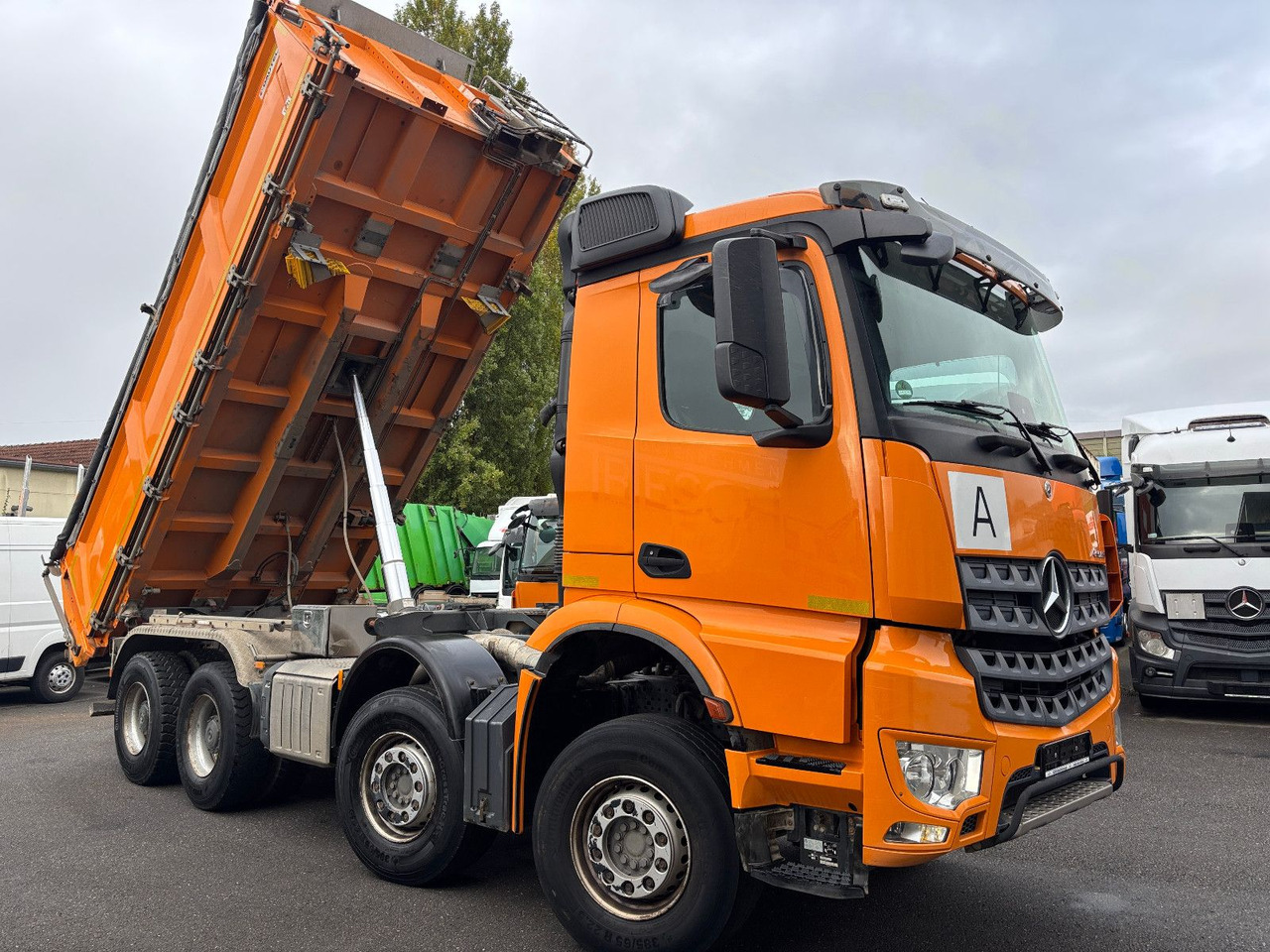 Mercedes-Benz Arocs 3248 8x4 MP5 Bordmatik/Klima/Plane - Kipper vrachtwagen: afbeelding 4 Mercedes-Benz Arocs 3248 8x4 MP5 Bordmatik/Klima/Plane - Kipper vrachtwagen: afbeelding 4