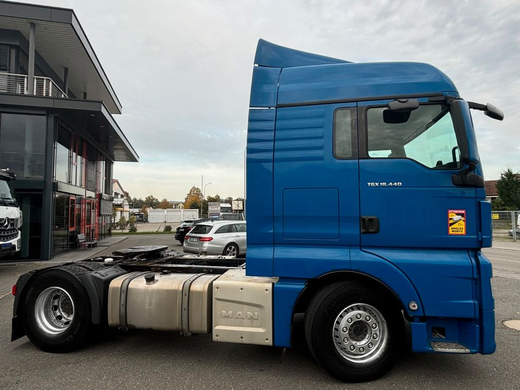 MAN TGX 18.440 480 Retarder/2 Tanks MAN TGX 18.440 480 Retarder/2 Tanks - Trekker: afbeelding 3 MAN TGX 18.440 480 Retarder/2 Tanks MAN TGX 18.440 480 Retarder/2 Tanks - Trekker: afbeelding 3