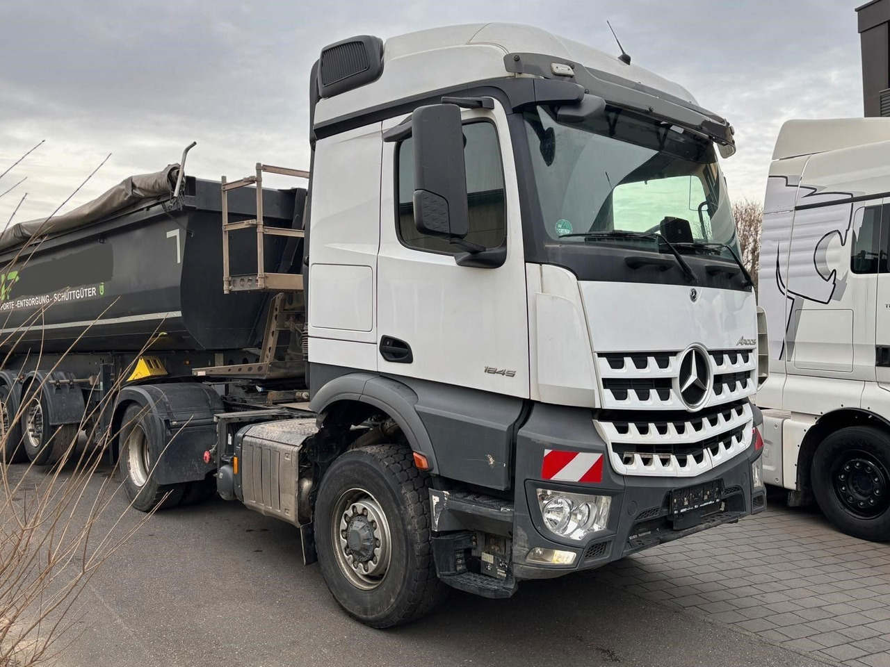 Mercedes-Benz MP V 1845 4x4/Retarder/Kipphydraulik - Trekker: afbeelding 1 Mercedes-Benz MP V 1845 4x4/Retarder/Kipphydraulik - Trekker: afbeelding 1