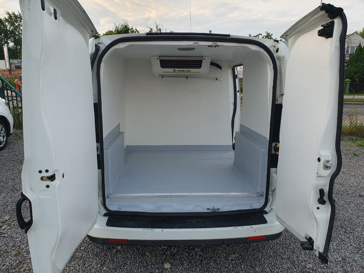 FIAT DOBLO CHLODNIA THERMOKING KLIMA EURO6 - Koelwagen: afbeelding 1 FIAT DOBLO CHLODNIA THERMOKING KLIMA EURO6 - Koelwagen: afbeelding 1