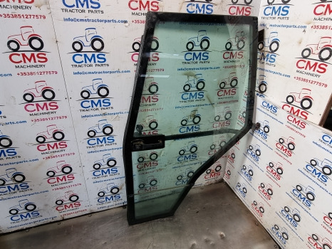 Case 5140, 5120, 5240, 5130 Cab Door Left Assembly 1546807c2, 1330931c1 - Deur en onderdelen: afbeelding 1 Case 5140, 5120, 5240, 5130 Cab Door Left Assembly 1546807c2, 1330931c1 - Deur en onderdelen: afbeelding 1