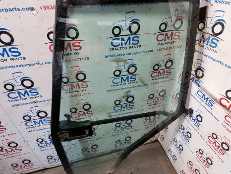 Case 5140, 5120, 5240, 5130 Cab Door Left Assembly 1546807c2, 1330931c1 - Deur en onderdelen: afbeelding 3 Case 5140, 5120, 5240, 5130 Cab Door Left Assembly 1546807c2, 1330931c1 - Deur en onderdelen: afbeelding 3