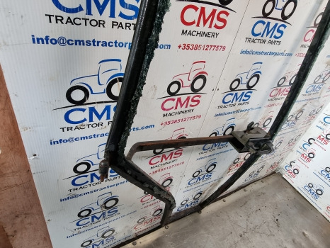 Case 5140, 5120, 5240, 5130cab Door Frame 1546800c2, 1971204c1 - Deur en onderdelen: afbeelding 5 Case 5140, 5120, 5240, 5130cab Door Frame 1546800c2, 1971204c1 - Deur en onderdelen: afbeelding 5