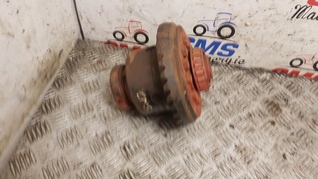 Case Cx, C, 95 Series Cx100, 595, 795 Front Axle Differential 100542a1, 9967771 - Differentieel voor Tractor: afbeelding 3 Case Cx, C, 95 Series Cx100, 595, 795 Front Axle Differential 100542a1, 9967771 - Differentieel voor Tractor: afbeelding 3