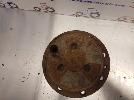 Case Hub Cover 4472452036 Zf Apl 330 81437c1 - Naaf voor Tractor: afbeelding 3 Case Hub Cover 4472452036 Zf Apl 330 81437c1 - Naaf voor Tractor: afbeelding 3