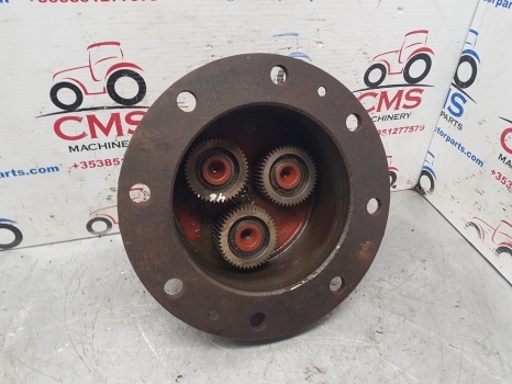 Case International 56, 44, 43, 85, 95 Zf Apl330 Front Axle Hub Plate 4472452036 - Naaf voor Tractor: afbeelding 1 Case International 56, 44, 43, 85, 95 Zf Apl330 Front Axle Hub Plate 4472452036 - Naaf voor Tractor: afbeelding 1