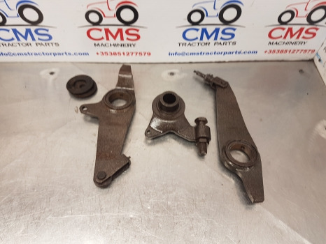 Case Maxxum 130, Maxxum, New Holland T6, T7 Brake Lever Assy 87689320, 87689319 - Remdelen: afbeelding 2 Case Maxxum 130, Maxxum, New Holland T6, T7 Brake Lever Assy 87689320, 87689319 - Remdelen: afbeelding 2