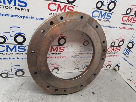 Case Puma New Holland T7, T7000 T7040 Rear Axle Brake Plate 54996968, 5185968 - Remdelen voor Tractor: afbeelding 4 Case Puma New Holland T7, T7000 T7040 Rear Axle Brake Plate 54996968, 5185968 - Remdelen voor Tractor: afbeelding 4