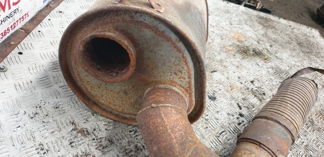 Claas Ares 836, 696, 616, 826, 720 Exhaust Box Silencer 7700042338 - Geluiddemper voor Tractor: afbeelding 5 Claas Ares 836, 696, 616, 826, 720 Exhaust Box Silencer 7700042338 - Geluiddemper voor Tractor: afbeelding 5