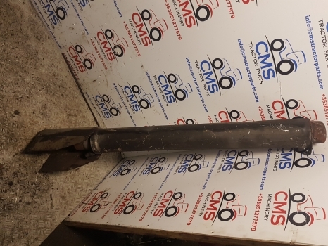 Claas Arion 500, 600 Series A18, A19, A20 640 Exhaust Pipe Extension 0021799761 - Uitlaatpijp voor Tractor: afbeelding 1 Claas Arion 500, 600 Series A18, A19, A20 640 Exhaust Pipe Extension 0021799761 - Uitlaatpijp voor Tractor: afbeelding 1