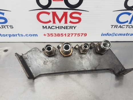 Claas Arion 530, 500, 600 Cmatic, Hexashift, Steering Lines Bracket 0021515373 - Stuurinrichting: afbeelding 2 Claas Arion 530, 500, 600 Cmatic, Hexashift, Steering Lines Bracket 0021515373 - Stuurinrichting: afbeelding 2
