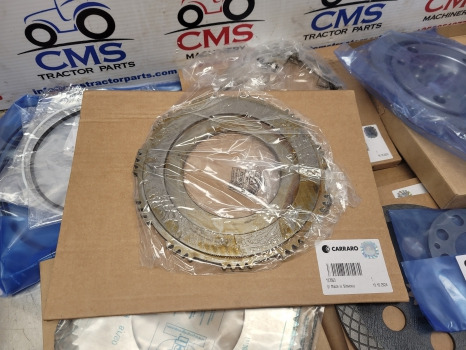 Claas Arion 640 Carraro 20.25 Si Front Axle Brake Plate Kit 64212, 0011469130 - Remschijven: afbeelding 2 Claas Arion 640 Carraro 20.25 Si Front Axle Brake Plate Kit 64212, 0011469130 - Remschijven: afbeelding 2