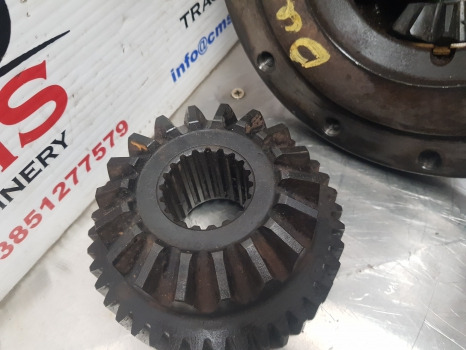 Deutz Agrotron 110, 115, 120, 135 Rear Axle Differential 04417597, 04417599, - Achterass: afbeelding 4 Deutz Agrotron 110, 115, 120, 135 Rear Axle Differential 04417597, 04417599, - Achterass: afbeelding 4