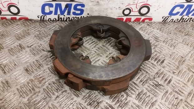 Deutz Agrotron 6.15 Rear Axle Brake Actuator Plate 04423836 - Remdelen voor Tractor: afbeelding 1 Deutz Agrotron 6.15 Rear Axle Brake Actuator Plate 04423836 - Remdelen voor Tractor: afbeelding 1