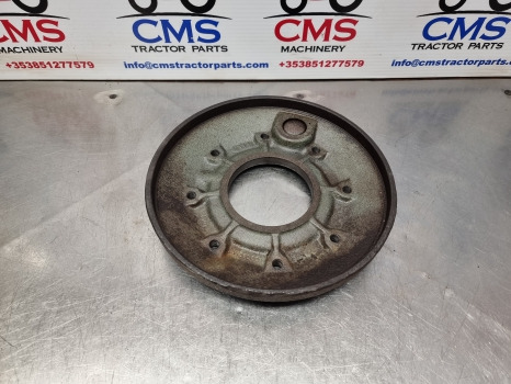 Deutz D 6806, Dx3, 7807, 6807, Rear Axle Flange Cover 04333820 - Achterass: afbeelding 2 Deutz D 6806, Dx3, 7807, 6807, Rear Axle Flange Cover 04333820 - Achterass: afbeelding 2
