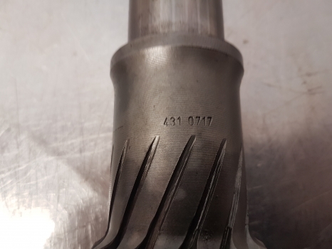 Deutz D780706, 07, Dx 3.70, Dx 3.90, D6806, Transmission Shaft Original 04310717 - Transmissie voor Tractor: afbeelding 4 Deutz D780706, 07, Dx 3.70, Dx 3.90, D6806, Transmission Shaft Original 04310717 - Transmissie voor Tractor: afbeelding 4